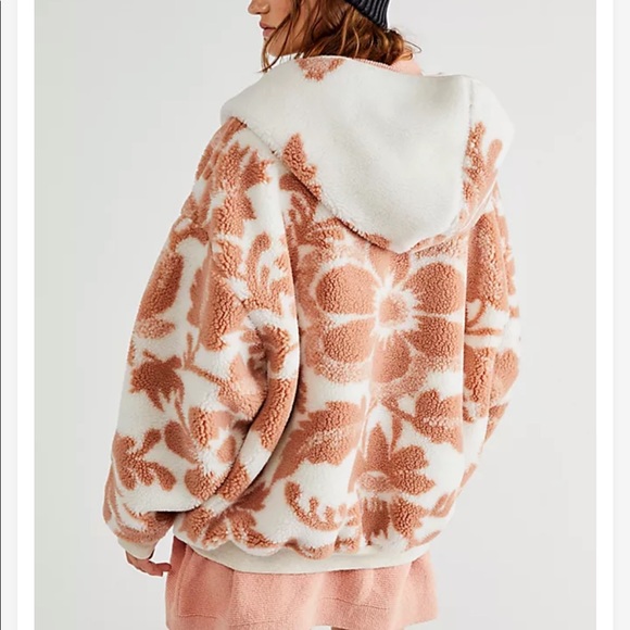 Free People Canyon Moon Cardi Coat Faux Fur Hooded Oversize Zip Ivory Tan M - Picture 2 of 3